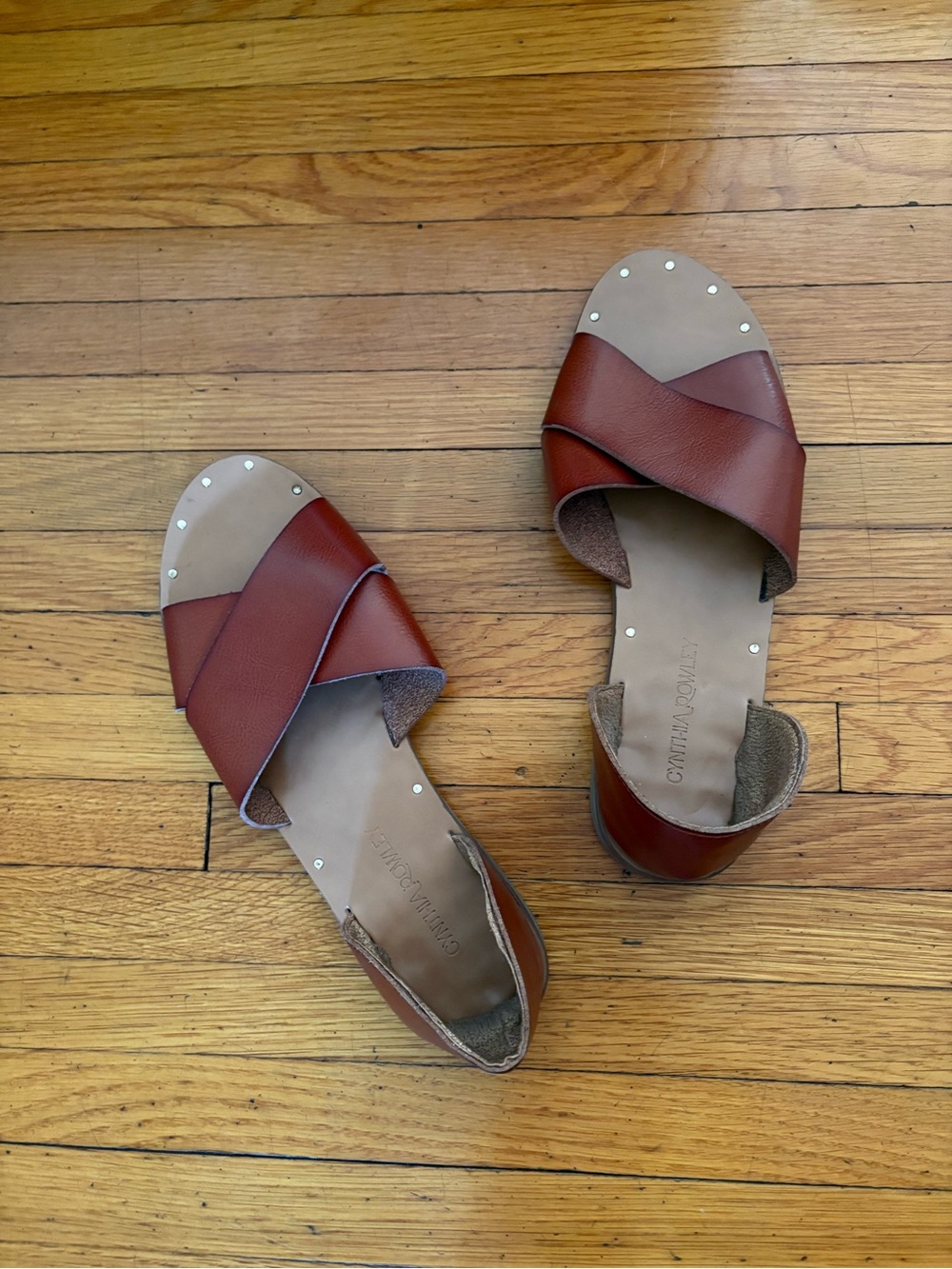 Cynthia Rowley Brown Leather Crossband Flats Sandas